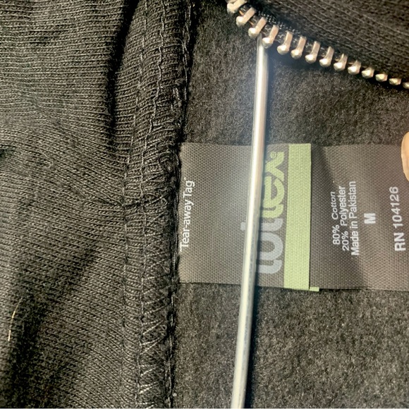 Heart Official Concert Tour Hoodie - Picture 7 of 8